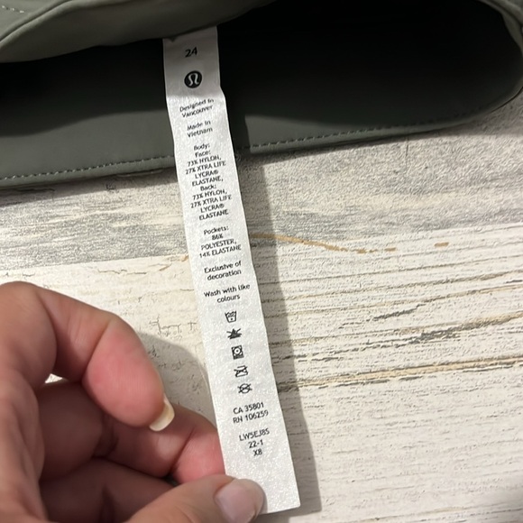 Lululemon City Sleek Pants Size 24 - Picture 8 of 12